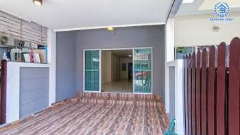 *****ทาวน์เฮ้าส์มือสองนนทบุรี ม.นวรัตน์ บางกรวย-ไทรน้อย เนื้อที่ 17.4 ตร.ว. ฟังก์ชัน 3 ห้องนอน 2 ห้องน้ำ 1 ที่จอดรถ บนทำเเดินทางสะดวก เชื่อมต่อถ.กาญจนาภิเษก ใกล้รถไฟฟ้าสายสีม่วง "สถานีบางพลู" และทางด่วน "กาญจนาภิเษก"